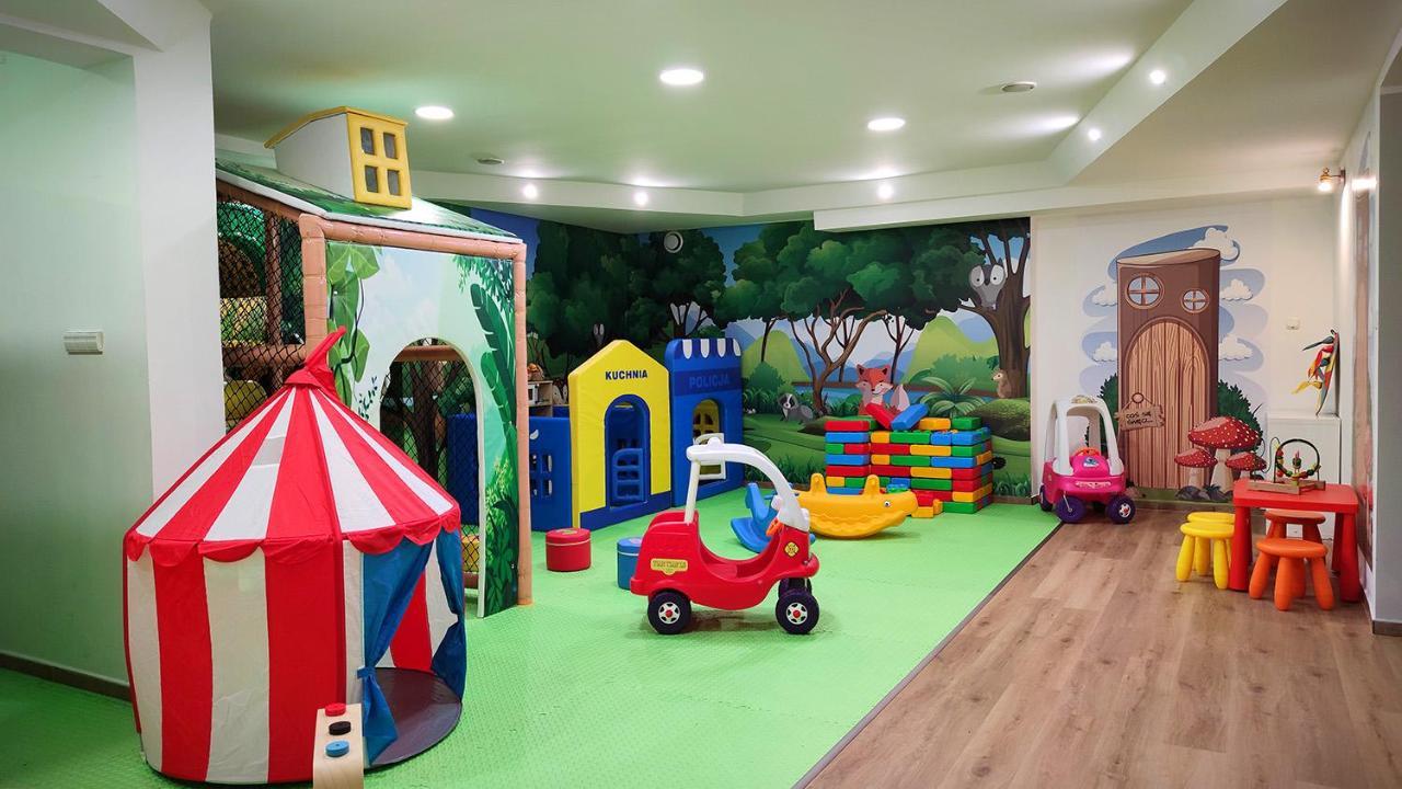 Sajmino Family House Hotel Острода Екстериор снимка