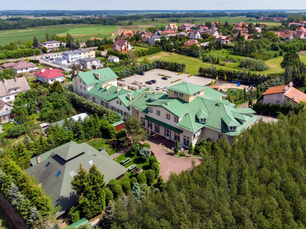 Sajmino Family House Hotel Острода Екстериор снимка