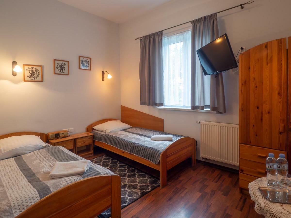 Sajmino Family House Hotel Острода Екстериор снимка