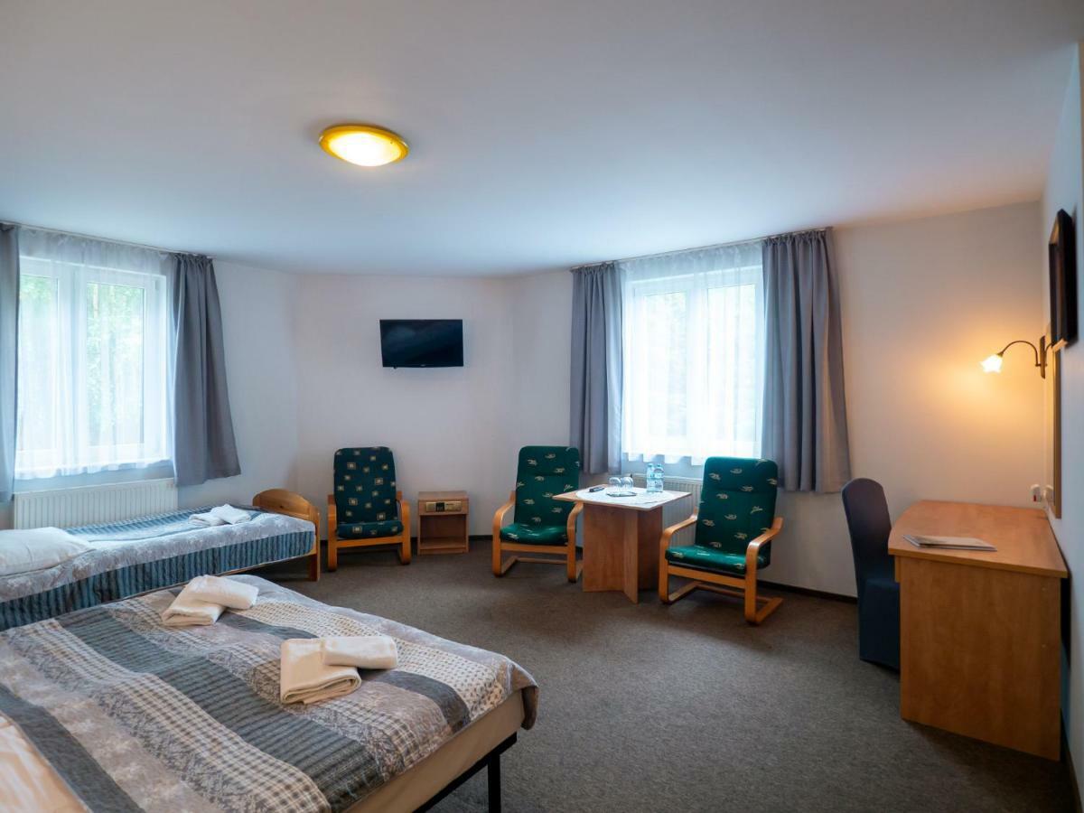 Sajmino Family House Hotel Острода Екстериор снимка